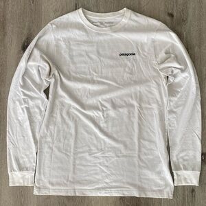 Patagonia Men’s White Long Sleeve Shirt